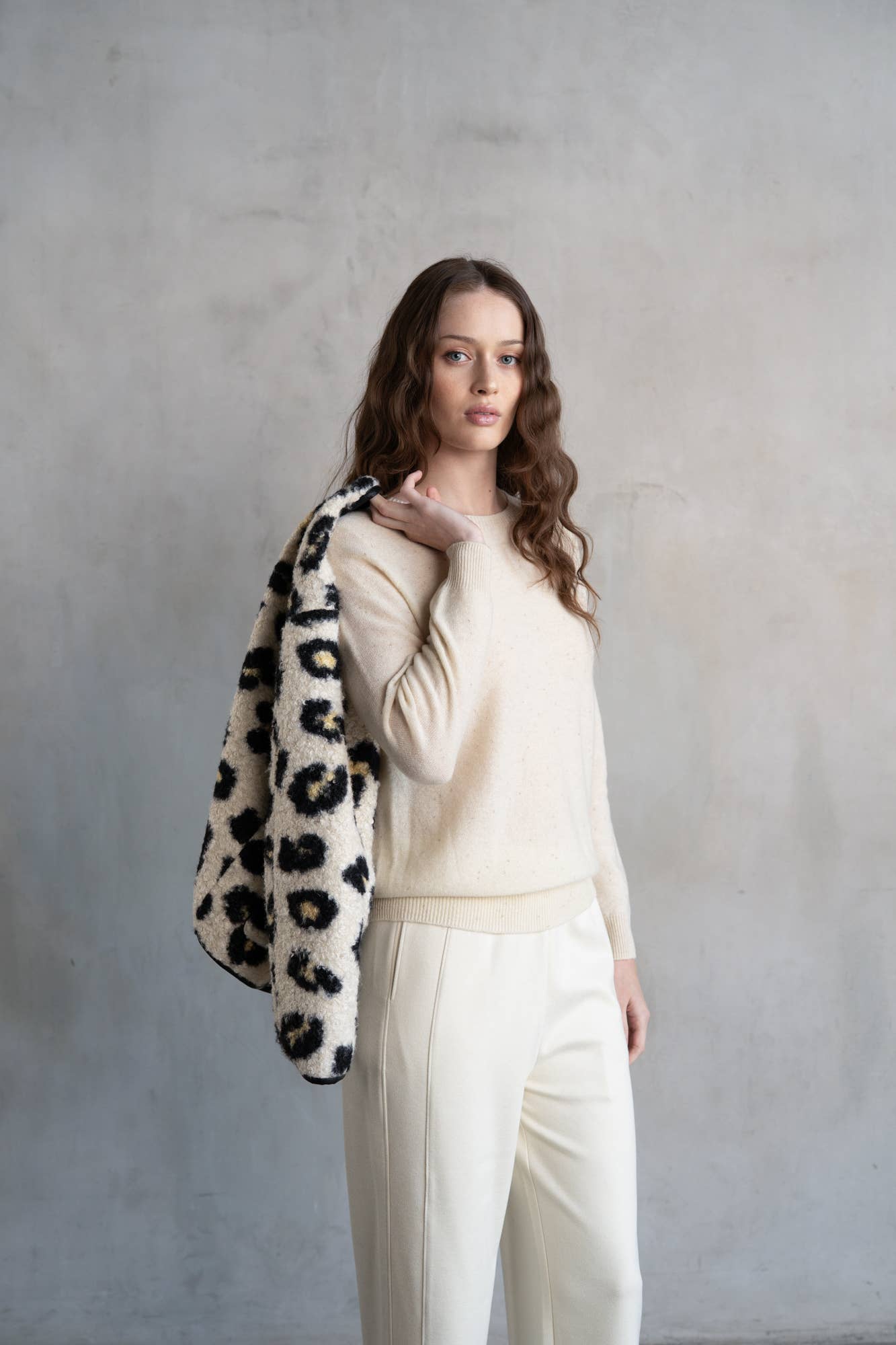 WOOL CREW NECK SWEATER